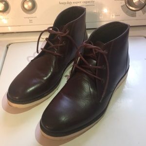 Size 11 Men’s CRĒVO Boot